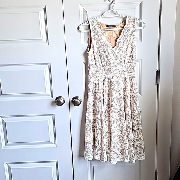 Patty Boutik Floral Lace Dress in Women's Size Small - Picture 1 of 7